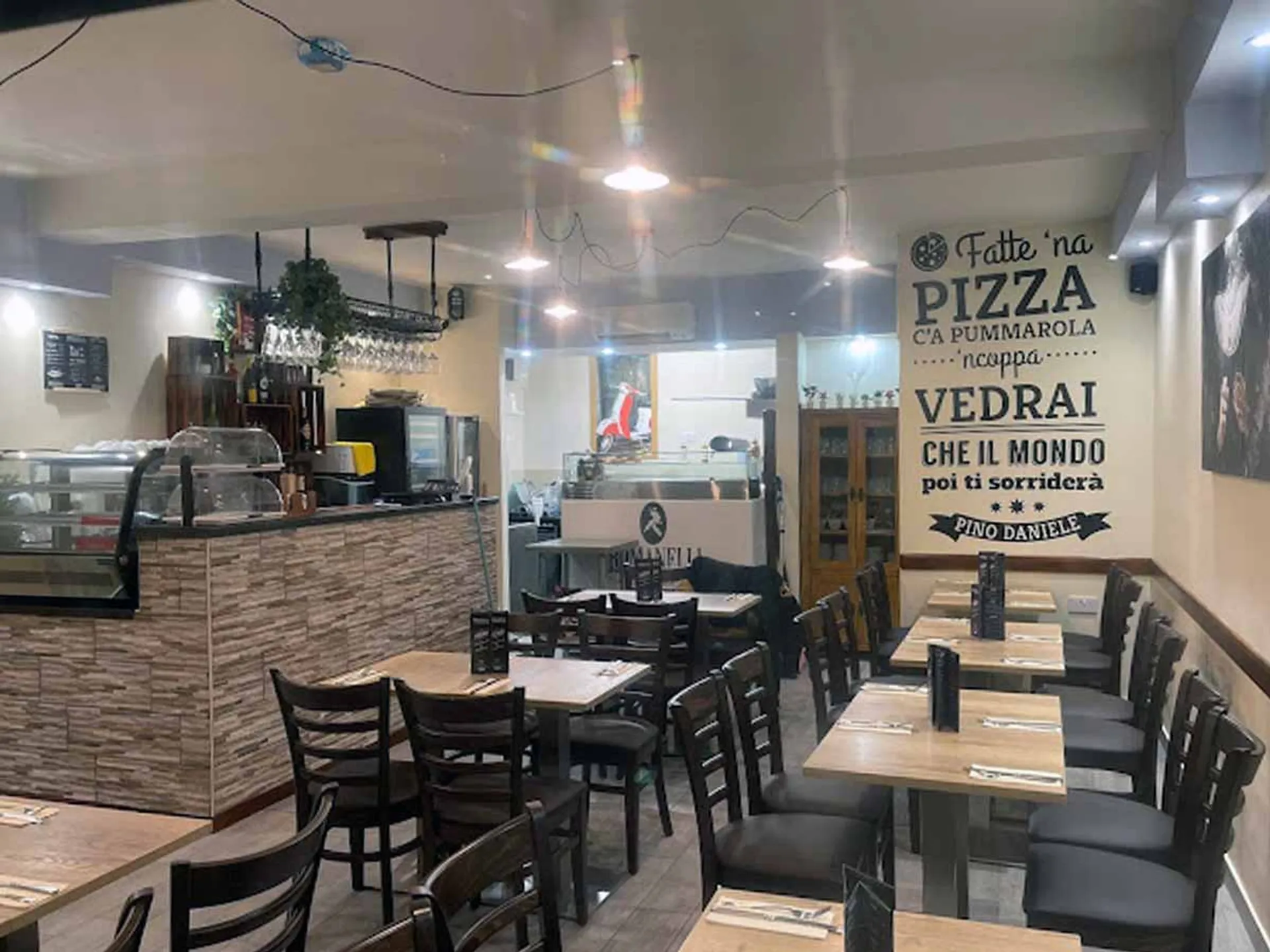 Romanelli restaurant interior