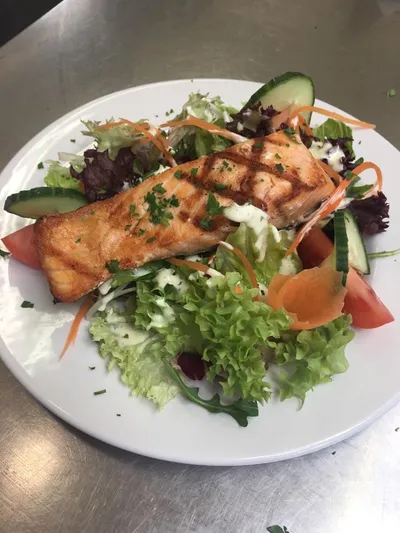 Salmon salad